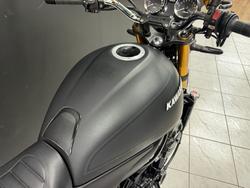 2025 Kawasaki Z900RS SE Black