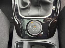 2025 Volkswagen T-Roc 140TSI R-Line