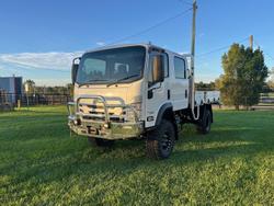 2017 Isuzu Nps NPS 75-155 White