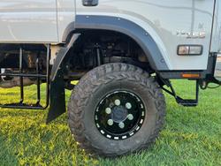 2017 Isuzu Nps NPS 75-155 White