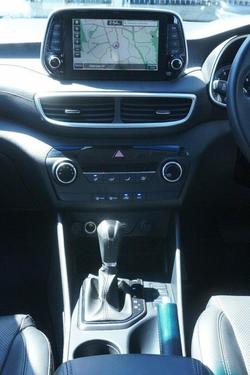 2020 Hyundai
                Tucson Active X