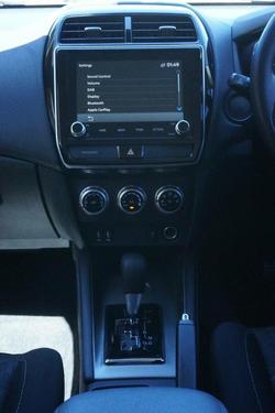 2019 Mitsubishi ASX ES