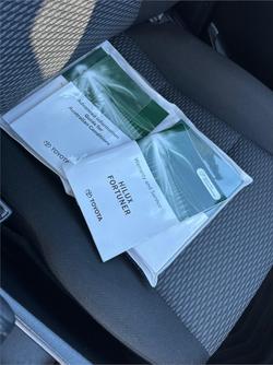 2021 TOYOTA HILUX WORKMATE (4x2)