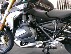 2024 BMW Motorrad R 1250 R TRIPLE BLACK BLACK STORM METALLIC