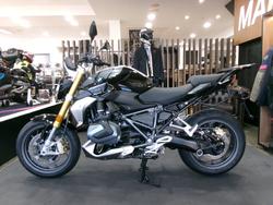 2024 BMW Motorrad R 1250 R TRIPLE BLACK BLACK STORM METALLIC