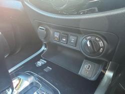 2024 Nissan Navara ST-X