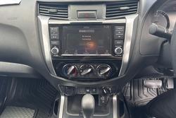 2023 Nissan Navara SL