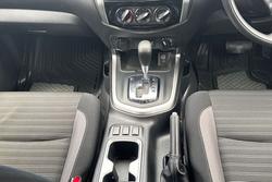 2023 Nissan Navara SL