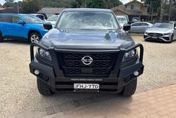 2023 Nissan Navara SL