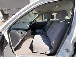 2002 Ford Laser LXi KQ Polar White