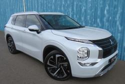 2022 Mitsubishi Outlander Exceed