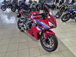 2025 Honda CBR650R E-Clutch CBR 650 Red