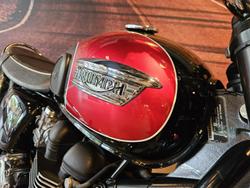 2015 Triumph Bonneville 865 Bonneville Black