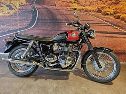 Triumph Bonneville 865