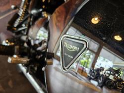 2015 Triumph Bonneville 865 Bonneville Black