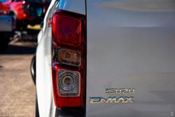 2025 Isuzu D-MAX X-RIDER