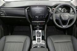 2025 Isuzu MU-X LS-T