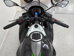 2022 Kawasaki NINJA 650L White