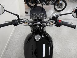 2021 Royal Enfield INTERCEPTOR 650 CUSTOM Black