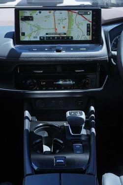 2025 Nissan X-TRAIL ST-L