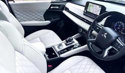 2023 Mitsubishi Outlander Exceed