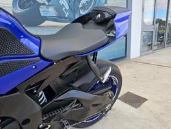 2023 Yamaha YZF-R1 Blue