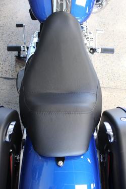 2025 Harley-davidson FXLRST LOW RIDER ST (117) BLUE BURST