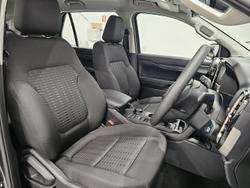 2025 Ford Everest Ambiente