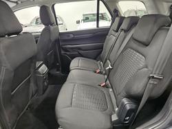 2025 Ford Everest Ambiente