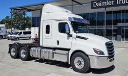 2024 Freightliner Cascadia 126 WHITE