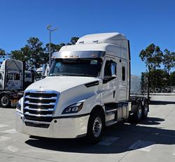 2024 Freightliner Cascadia 126 WHITE