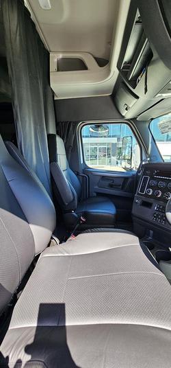 2024 Freightliner Cascadia 126 WHITE