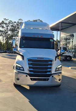 2024 Freightliner Cascadia 126 WHITE