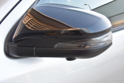 2025 Toyota Hilux SR5 GUN126R 4X4 Dual Range Stunning Silver