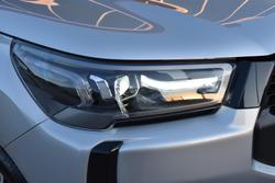 2025 Toyota Hilux SR5 GUN126R 4X4 Dual Range Stunning Silver