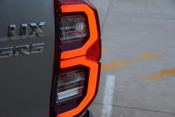 2025 Toyota Hilux SR5 GUN126R 4X4 Dual Range Stunning Silver