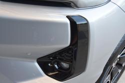 2025 Toyota Hilux SR5 GUN126R 4X4 Dual Range Stunning Silver