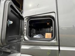 2025 Mercedes-Benz Actros 2663