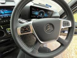 2025 Mercedes-Benz Actros 2663