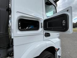 2024 Mercedes-Benz Actros 2535 White