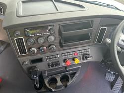 2024 Freightliner Cascadia 126 Tipper White