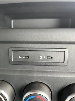 2024 Freightliner Cascadia 116 White