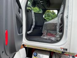 2024 Freightliner Cascadia 126 Tipper White