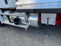 2024 Freightliner Cascadia 126 Tipper White