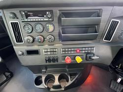 2024 Freightliner Cascadia 126 Tipper White