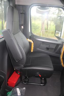 2024 Freightliner Cascadia 126 White