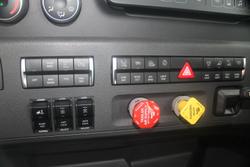 2024 Freightliner Cascadia 126 White