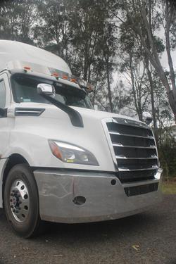 2024 Freightliner Cascadia 126 White