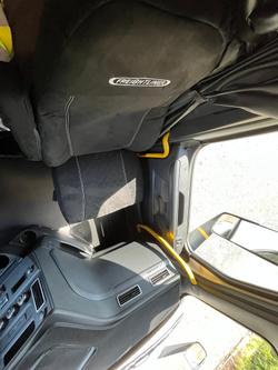 2025 Freightliner Cascadia 126 White