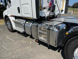 2025 Freightliner Cascadia 126 White